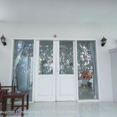 Pineapple Guest House Gili Air Luaran gambar