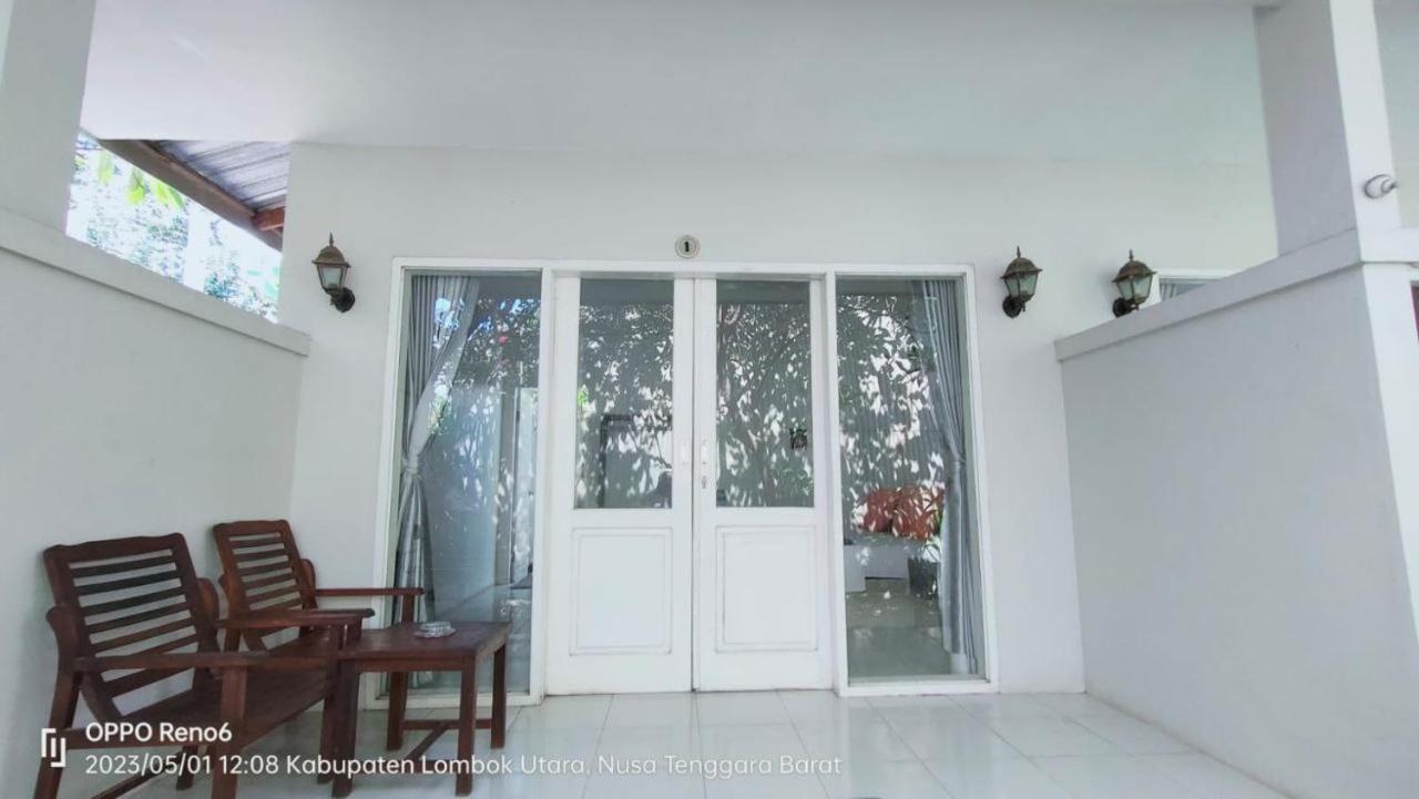 Pineapple Guest House Gili Air Luaran gambar