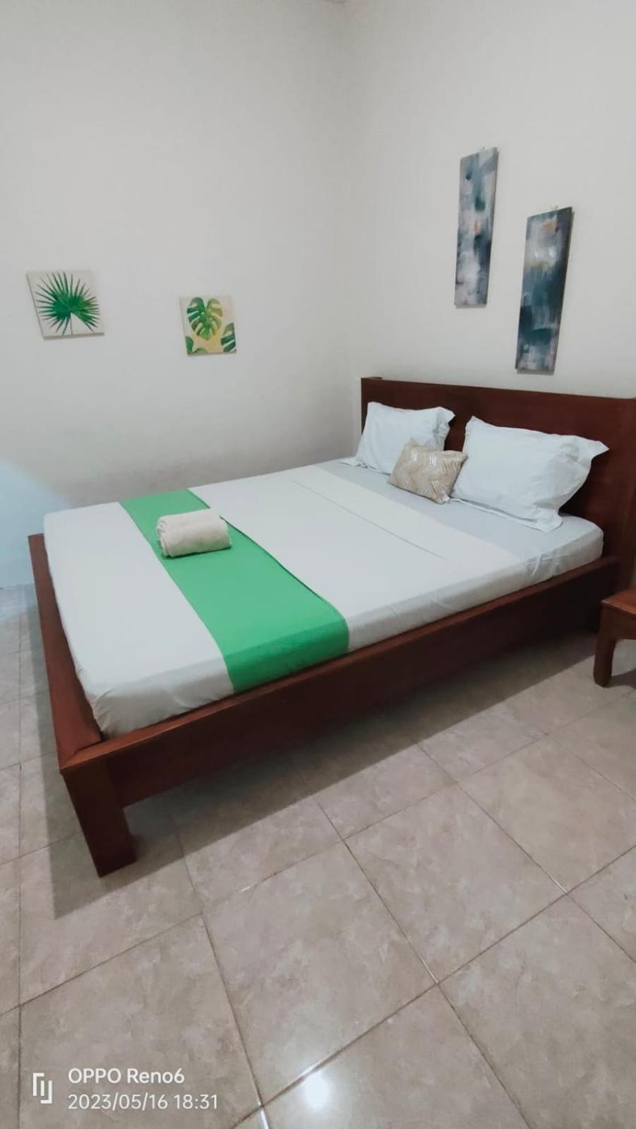 Pineapple Guest House Gili Air Luaran gambar