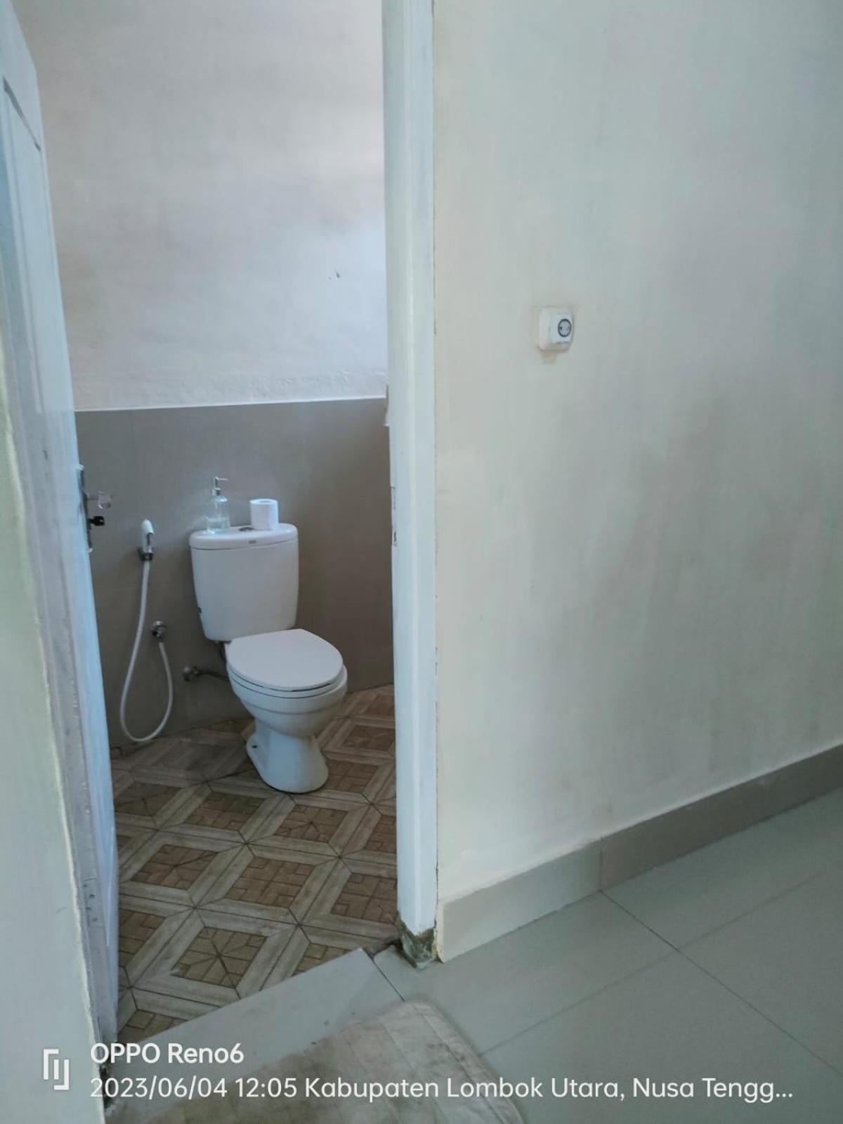 Pineapple Guest House Gili Air Luaran gambar
